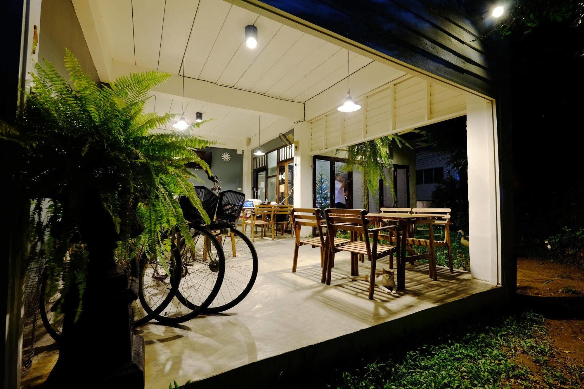 Mona Chiangmai Boutique Hotel Chiang Mai Bagian luar foto